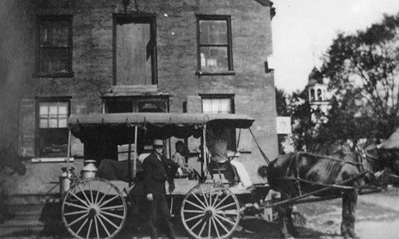 Charlton Stage Coach